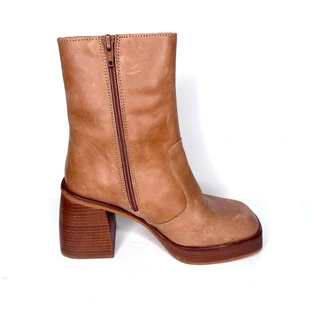Free People Tan Leather Block Heeled Boots Size 36 / 6